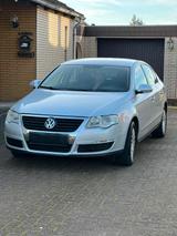 Volkswagen Passat B6 - Volkswagen Passat aus 2005: Kombi