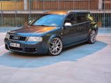 Audi RS6 4.2 tiptronic quattro Avant - - Audi RS6 aus 2003: Kombi