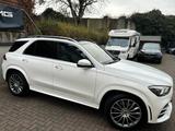 Mercedes-Benz GLE 450 4M AMG 7Sitzer*E-Active*3xTV*Massage*AHK - gebrauchte Mercedes-Benz GLE 450 aus dem Jahr 2021