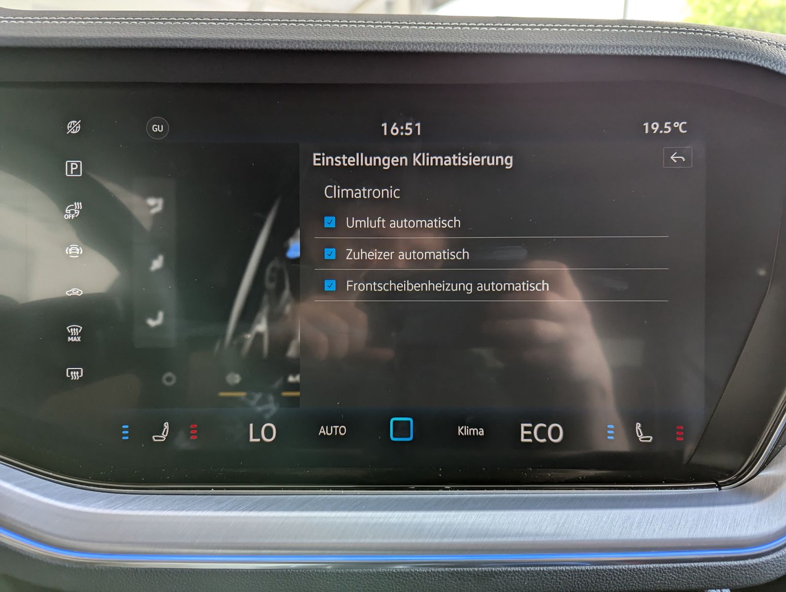 Fahrzeugabbildung Volkswagen Touareg 3.0TDI 4M R-Line VOLL Black 22" UPE 114T