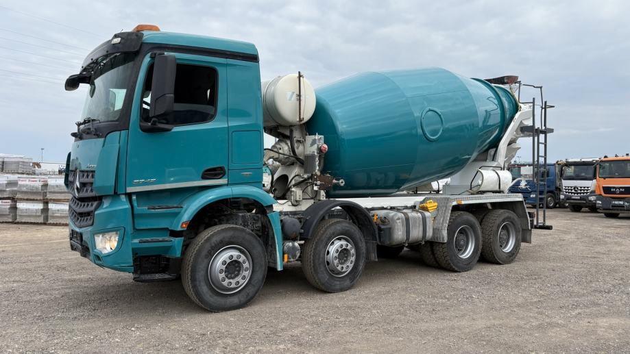 Mercedes-Benz AROCS 3742