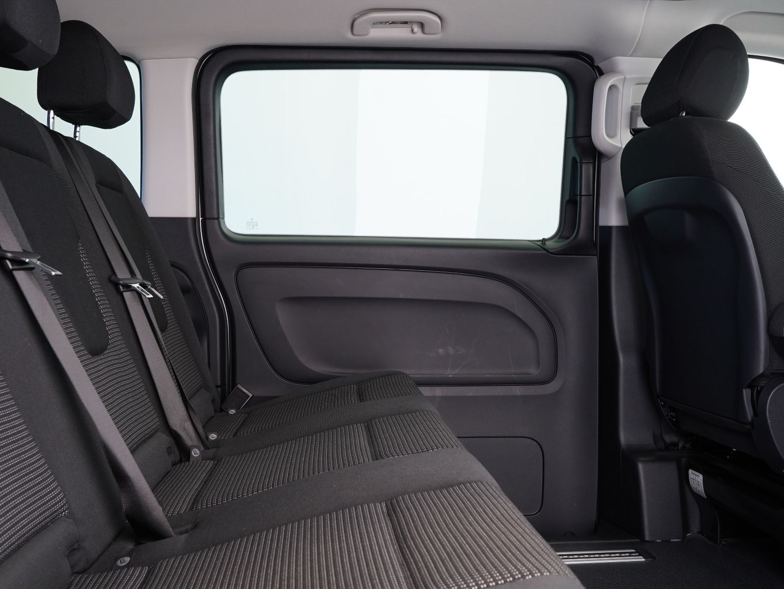 Fahrzeugabbildung Pössl VANSTAR Vito Tourer 119 CDI Pro 4x4 lang