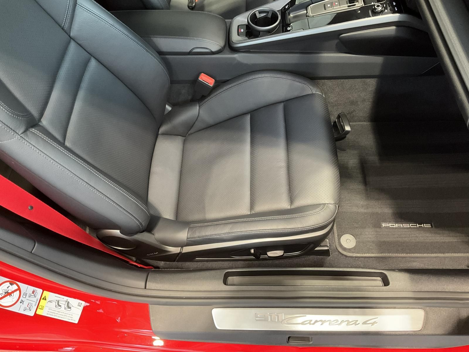 Porsche 911 Carrera 4 Allrad Navi Rückfahrkamera Leder foto 19