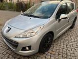 Peugeot 207 SW - Peugeot 207 aus 2011: SW