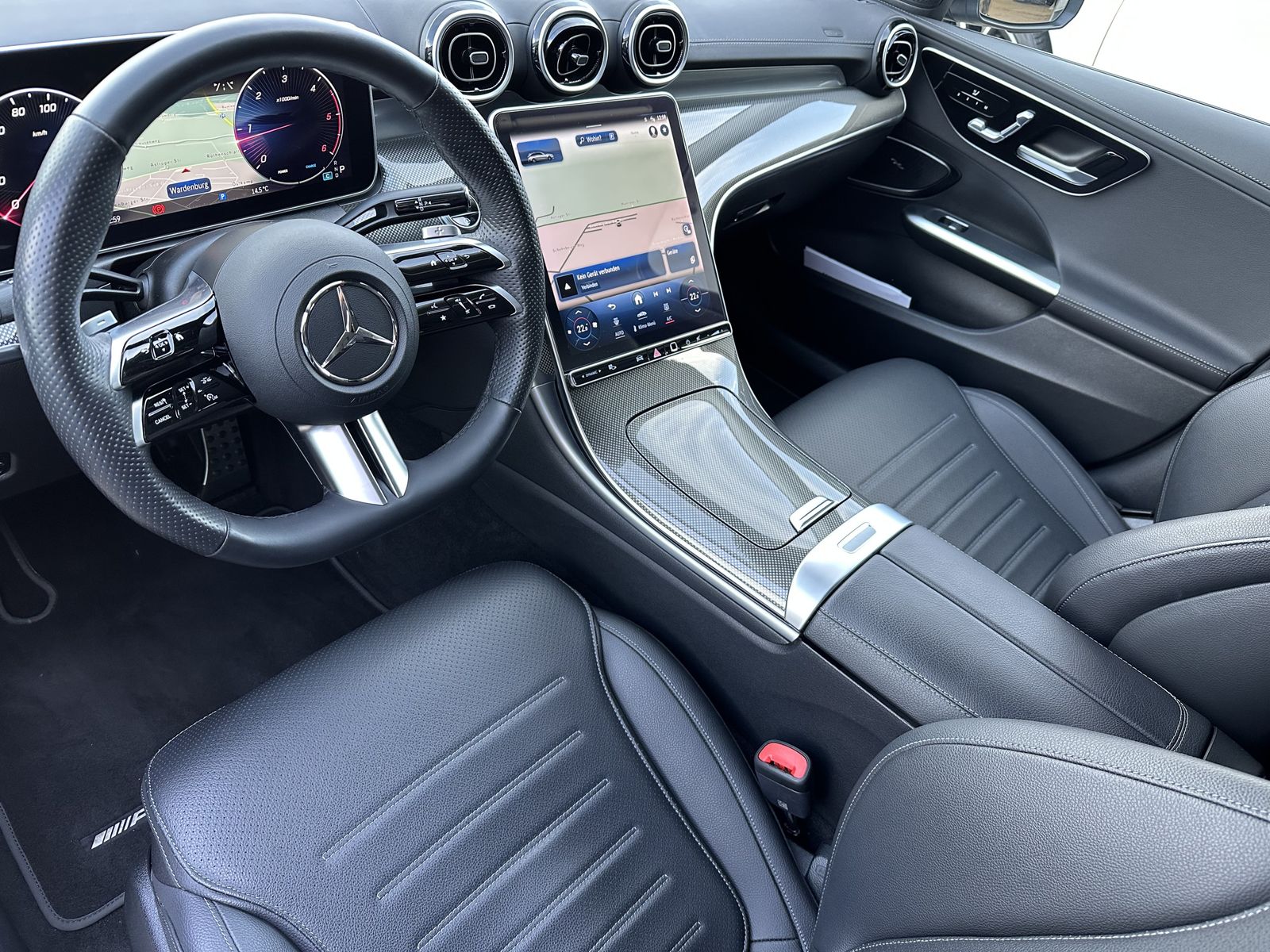 Fahrzeugabbildung Mercedes-Benz C 200d T AMG-Line NAV+LED+360°+V-COCKPIT+CARPLAY