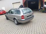Skoda Octavia Combi Tour - Skoda Octavia aus 2003: Combi