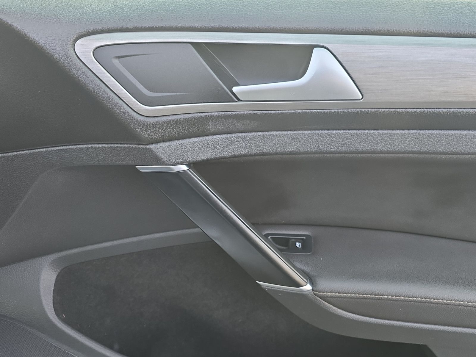 Fahrzeugabbildung Volkswagen Golf VII Variant 2.0 TDI Comfortline