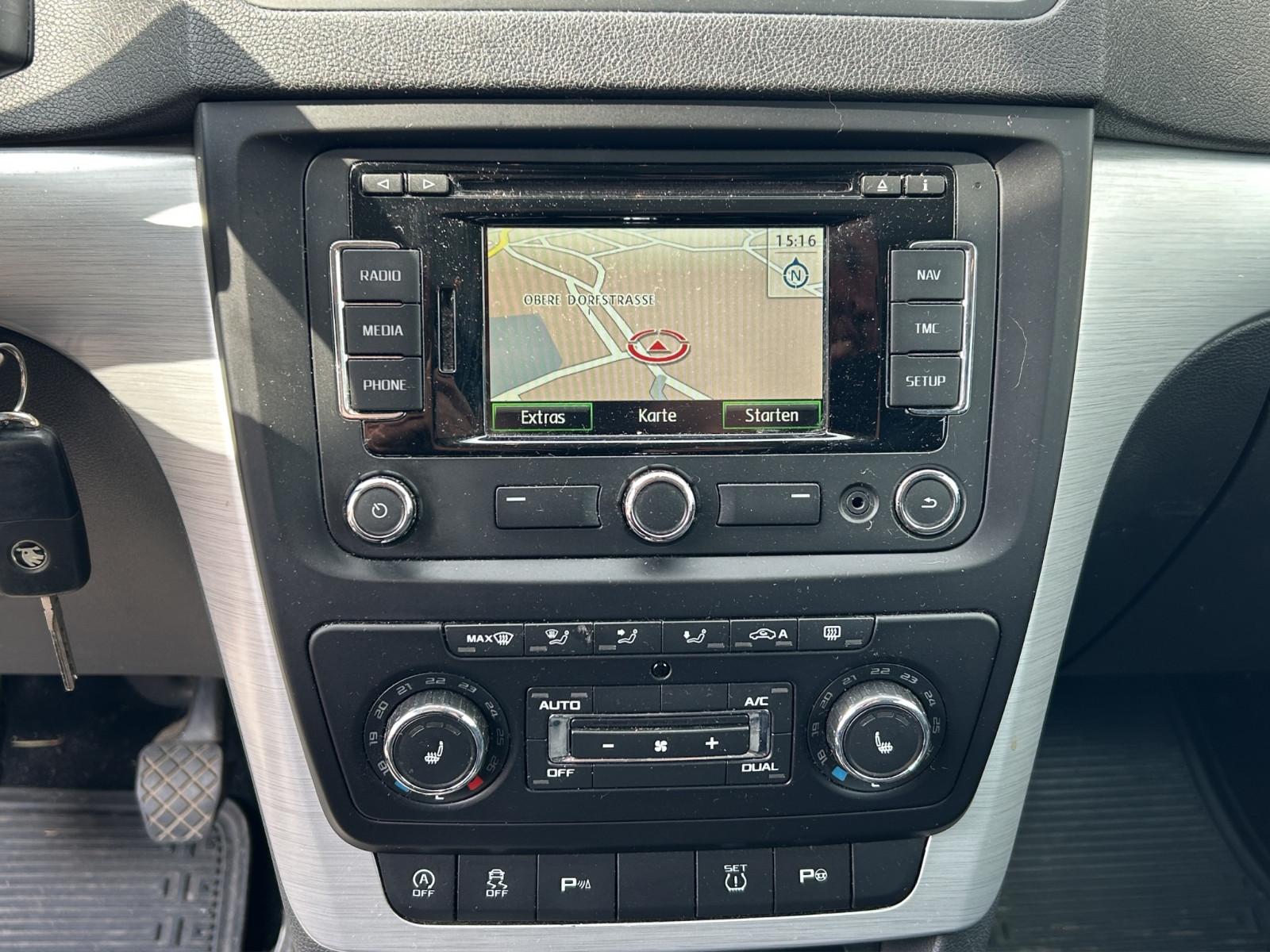 Skoda Yeti Outdoor 2.0 TDI 140 ch • GPS • Park Assist • Attelage - Sièges chauffants - 1ère main