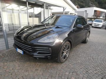 Porsche Cayenne - 2