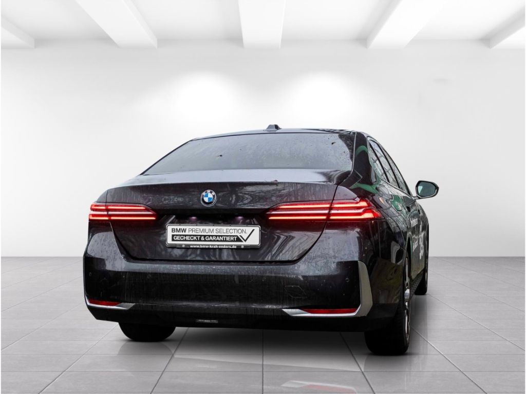 BMW 520 i AHK Navi HUD LED 360Kamera Leder LenkradHZ foto 4