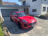Porsche Macan GTS Approved AHK Bose  - rote Porsche Macan
