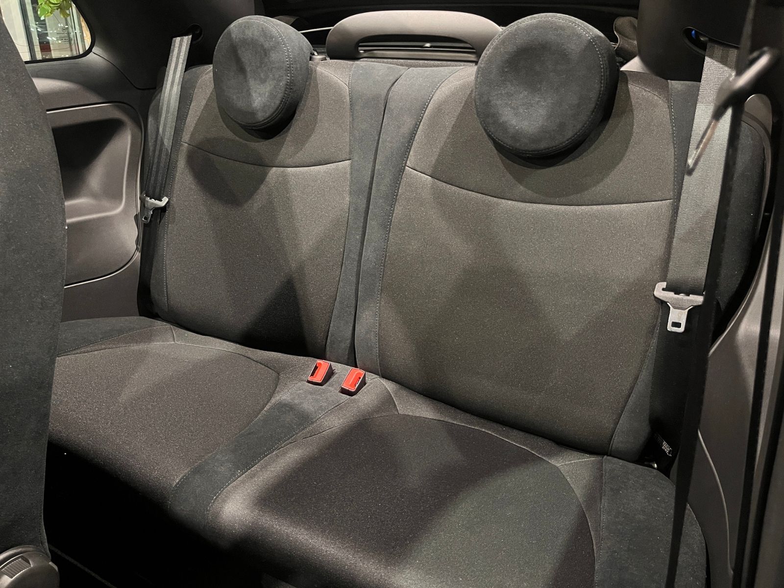 Fahrzeugabbildung Abarth 595C -BLAU MATT- LED  CARPLAY DAB ALU