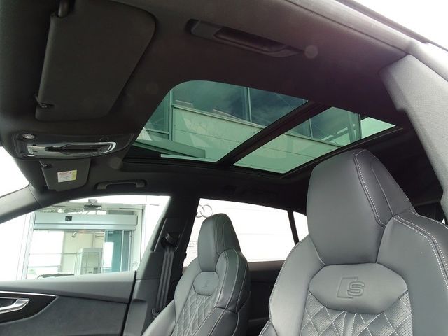 Q8 50 TDI S Line Plus quattro / HD Matrix