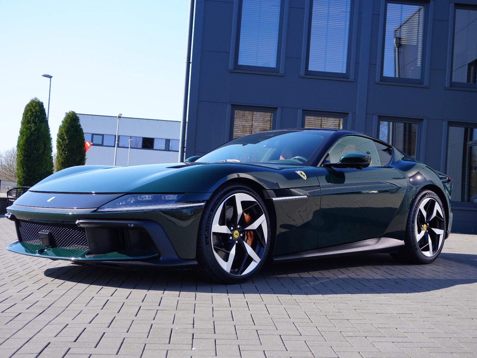 Fahrzeugabbildung Ferrari *Pano,ACC,Lift,Carbon,Histori. Colour*