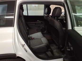 Fahrzeugabbildung Mercedes-Benz GLB 200 4M Style+StandH+Distr+RKamera+Augment