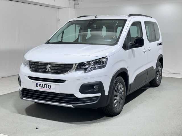 Peugeot Rifter motore elettrico 136 CV 50kWh All