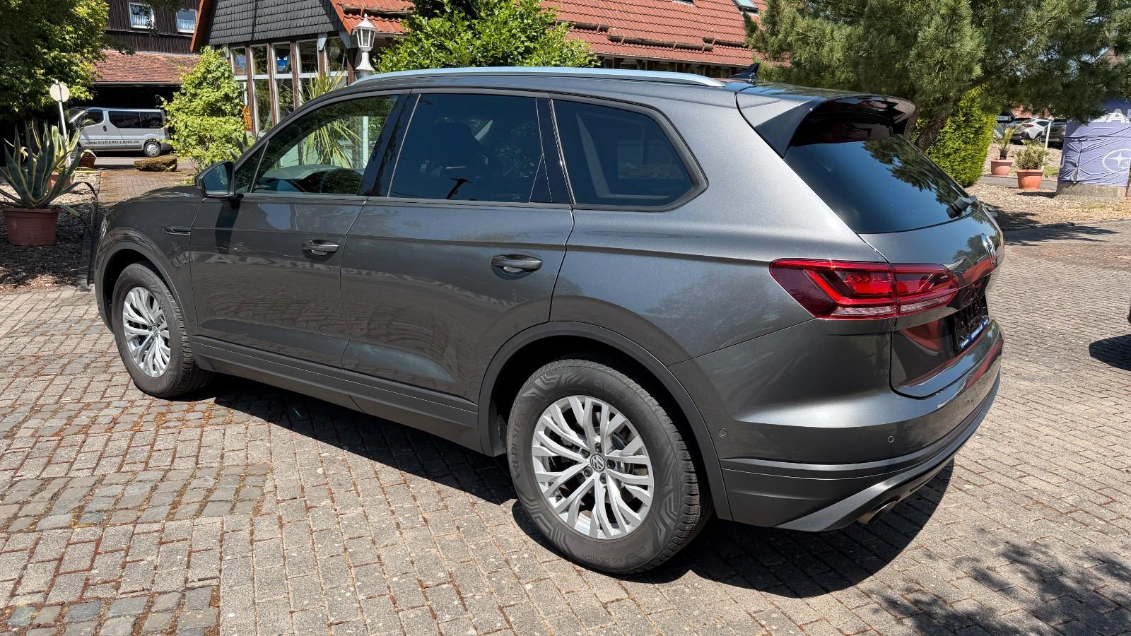 Volkswagen Touareg 3,0L V6 4Motion AHK*Garantie*Luftfahrw.