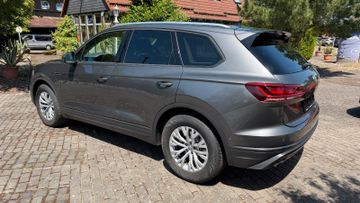 Volkswagen Touareg - 3