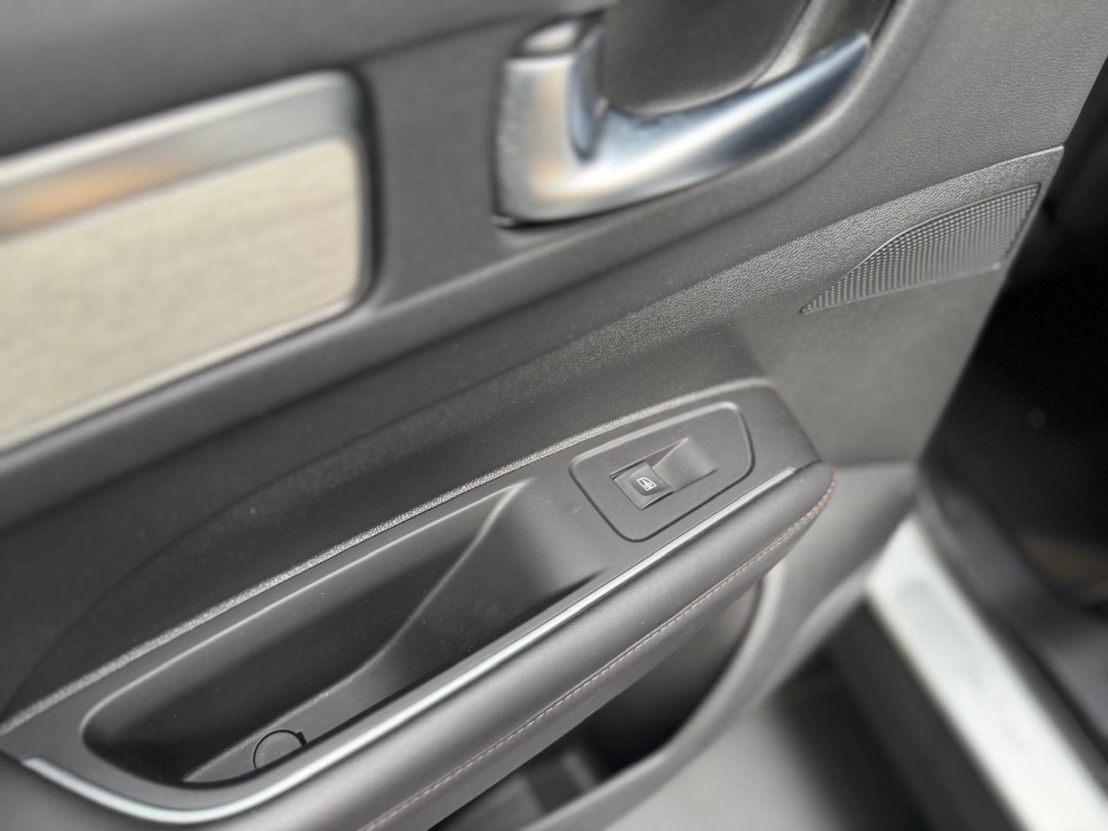 Renault Koleos INITIALE PARIS dCi 185 4WD X-tronic, миниатюра 19
