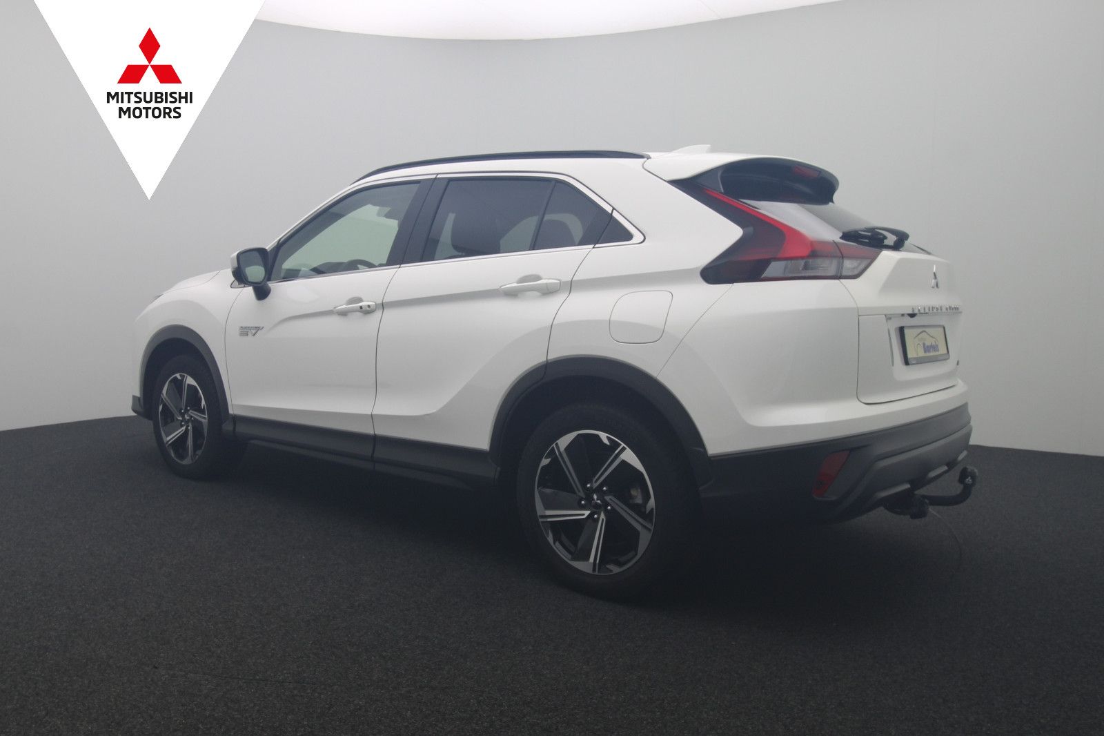 Fahrzeugabbildung Mitsubishi Eclipse Cross 2.4 Basis Hybrid 4WD