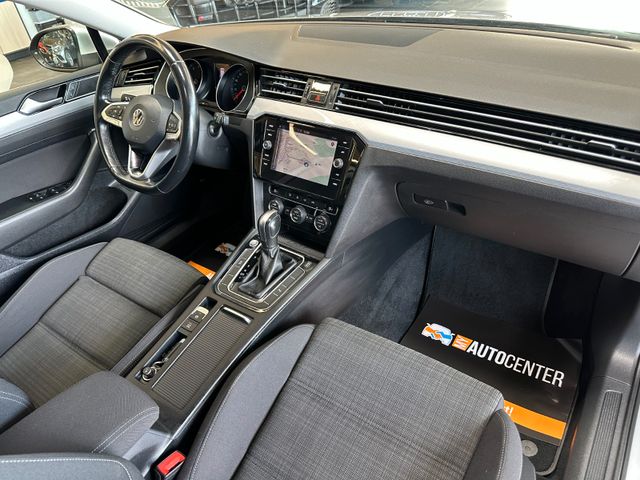 Volkswagen Passat *KEYLESS*ACC*AHK*NAV*3-ZONEN*LED*