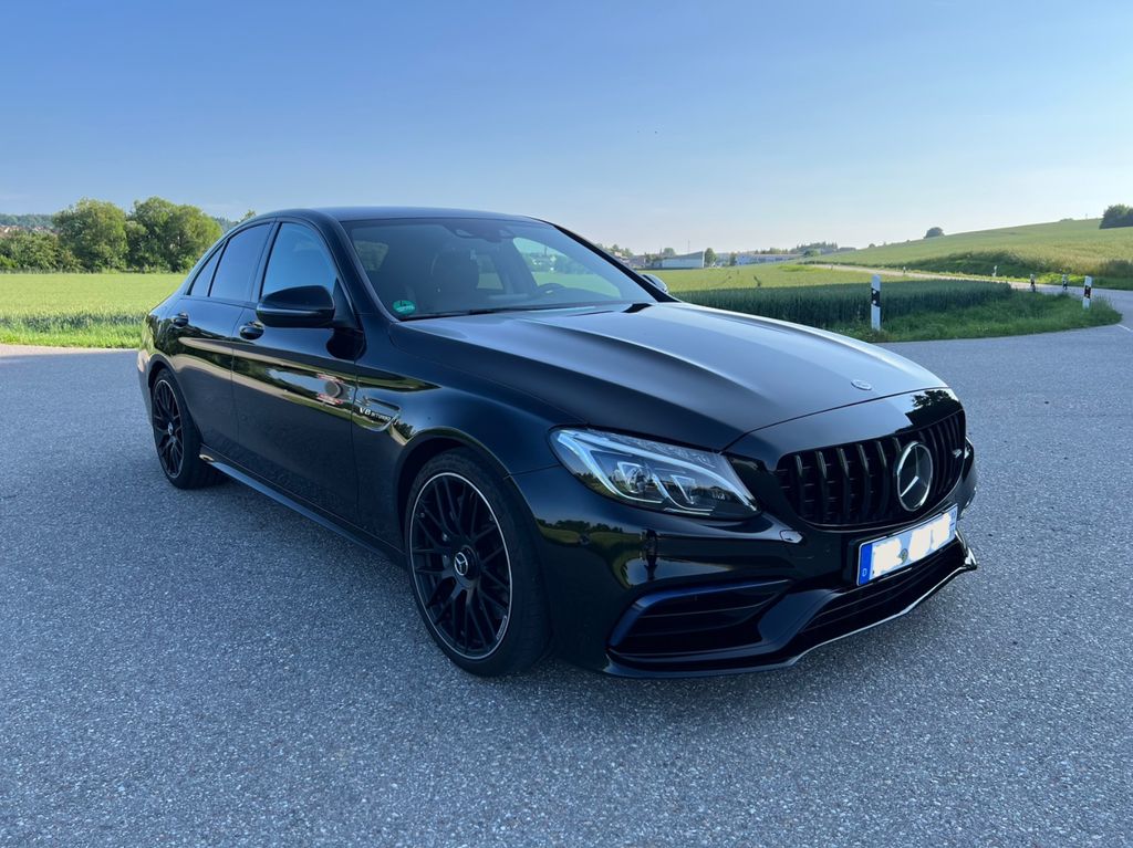 Mercedes-Benz C 63 AMG