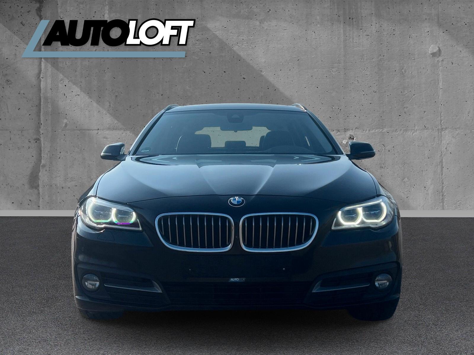 BMW 530d Touring 2HAND/R-Kamera/LED/PANO/LEDER