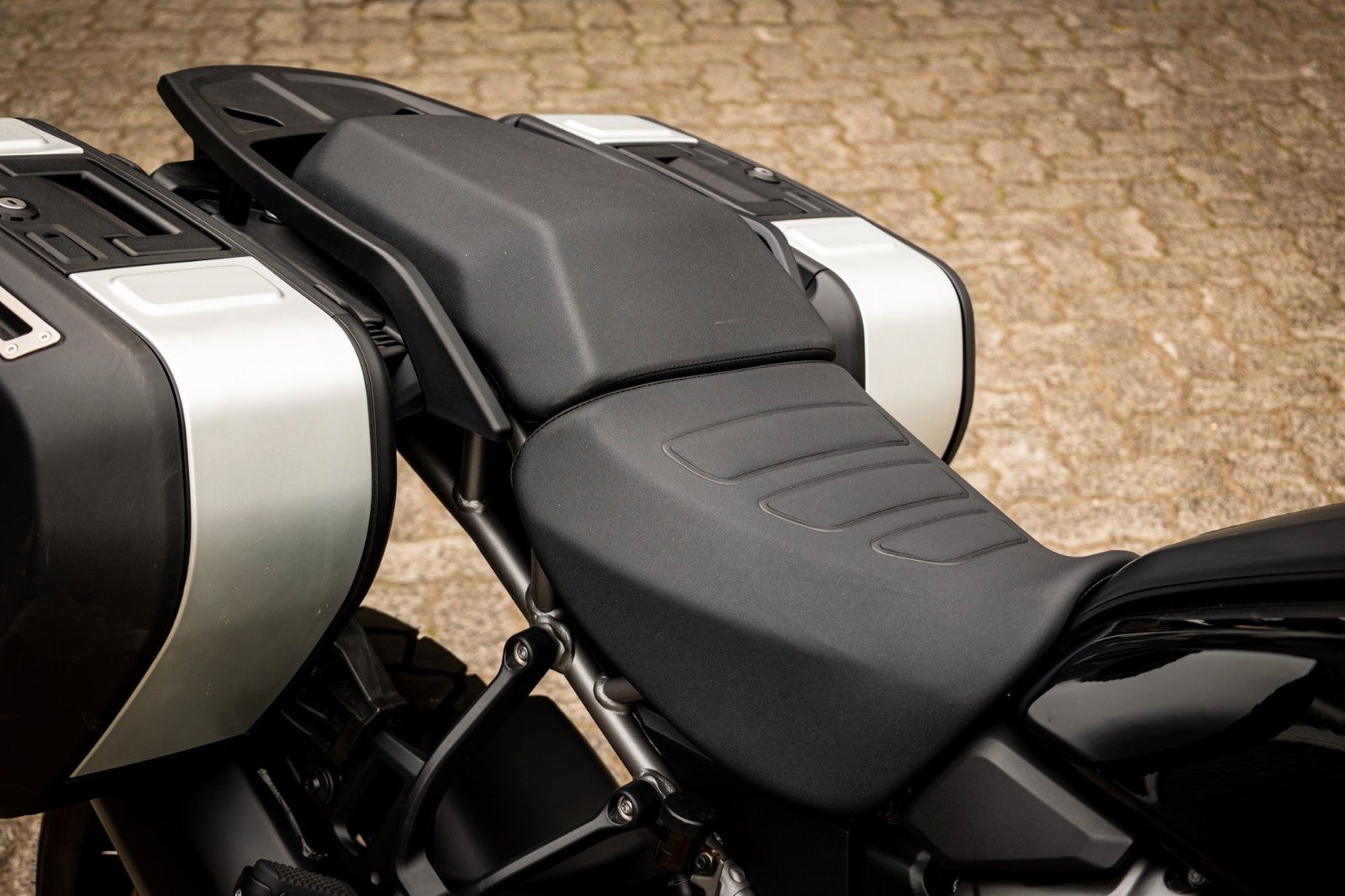 Fahrzeugabbildung Harley-Davidson RA1250S Pan America Special - ARH - Speichen