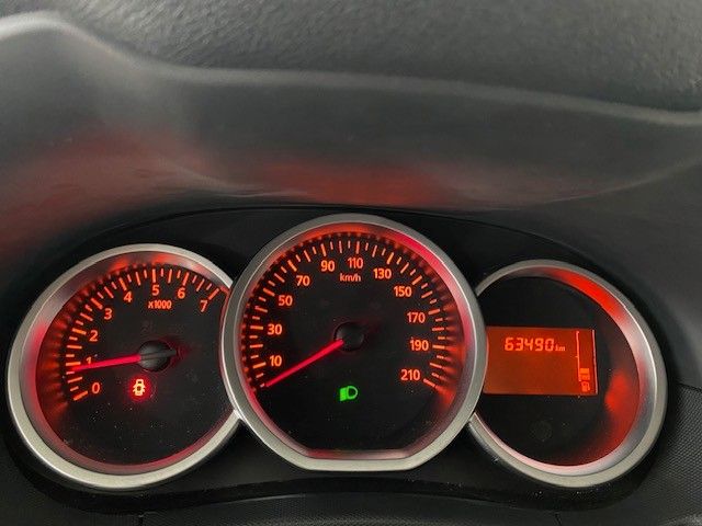 Fahrzeugabbildung Dacia Duster I Black Shadow 4x2 1.2 AHK/KAMERA/NAVI/SH