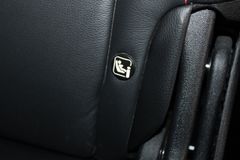 Fahrzeugabbildung Ford S-Max 2,0 EcoBlue ST-Line Automatik LED + PANO