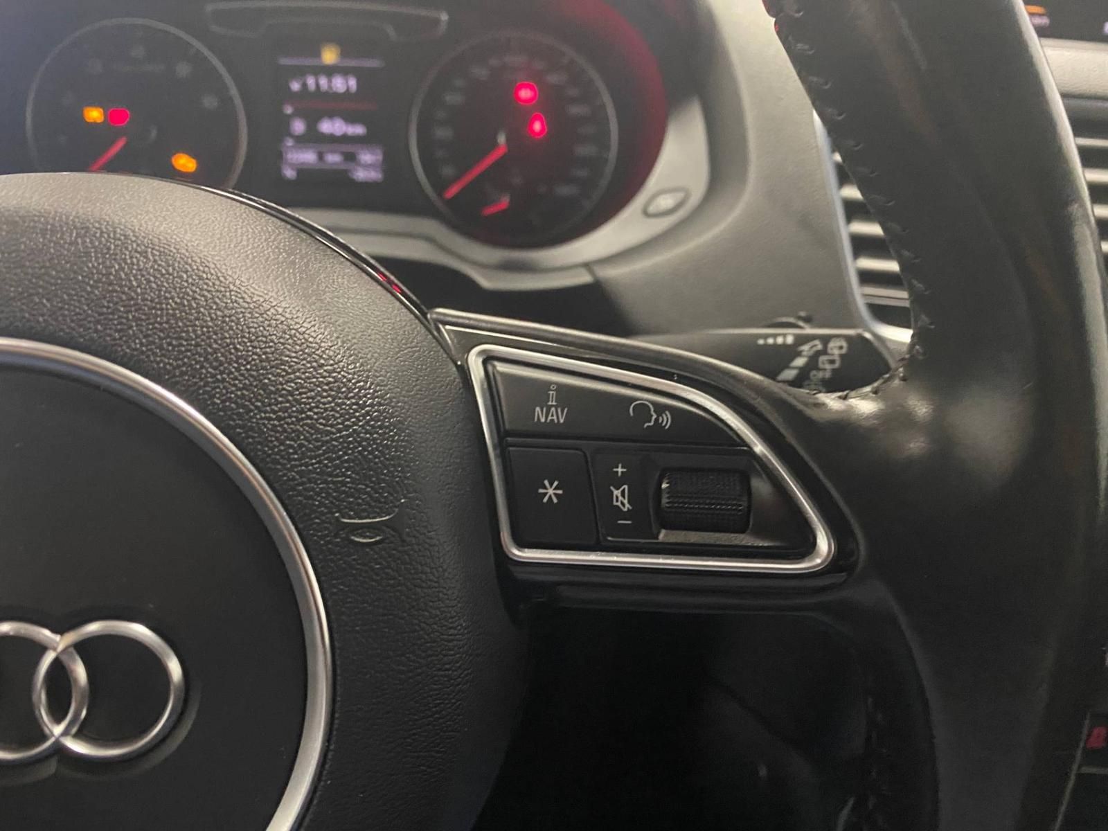 Fahrzeugabbildung Audi Q3 1.4 16V TFSI Sport+AHK+NAVIGATION+Keyless+PDC