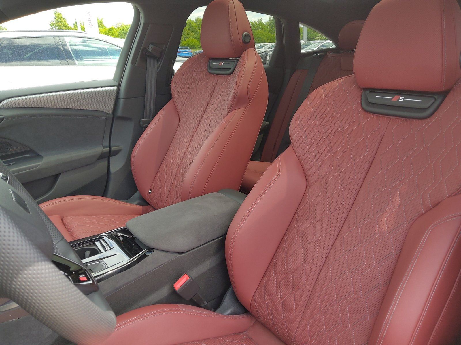 Audi S6 e-tron - Bild 12