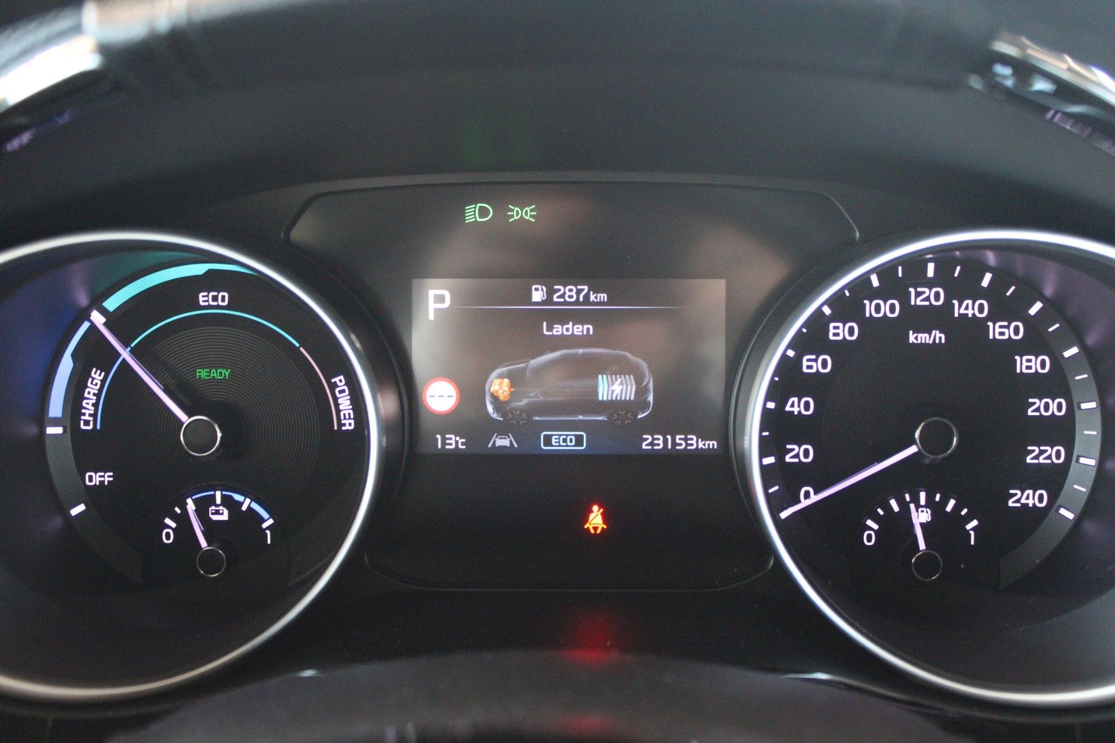 Fahrzeugabbildung Kia XCeed Plug-in-Hybrid 1.6 GDI DCT6 VISION