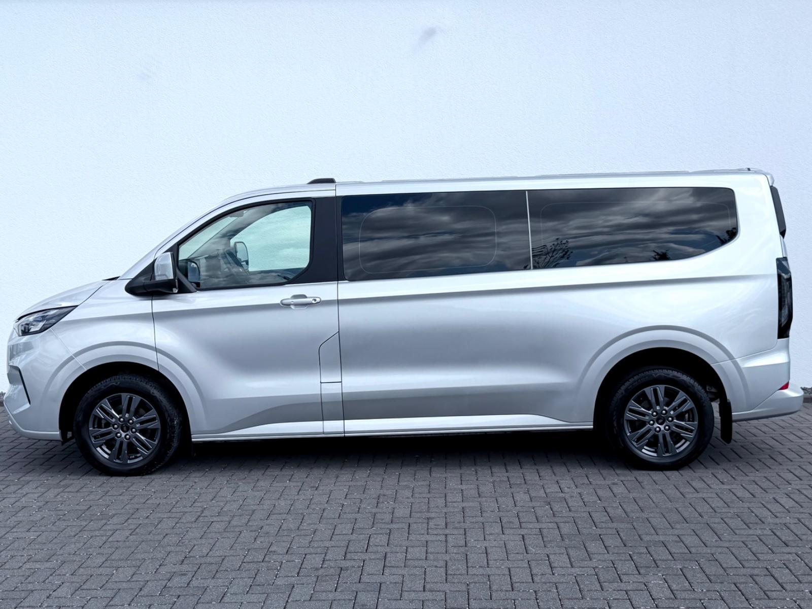 Ford Tourneo Custom 2.0d EcoBlue L2 Titanium 9.Sitzer
