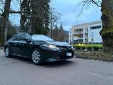 Toyota Ich verkaufe mein Auto - gebrauchte Toyota Camry aus dem Jahr 2019