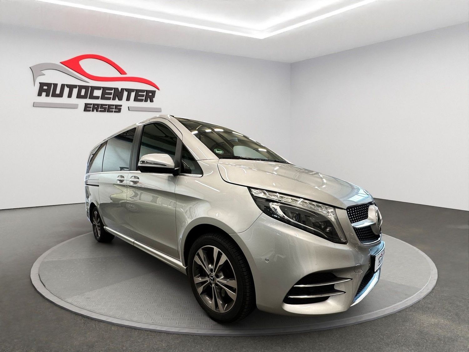 MERCEDES-BENZ V 300 AVANTGARDE EDITION 4MATIC lang AMG 360° Ka