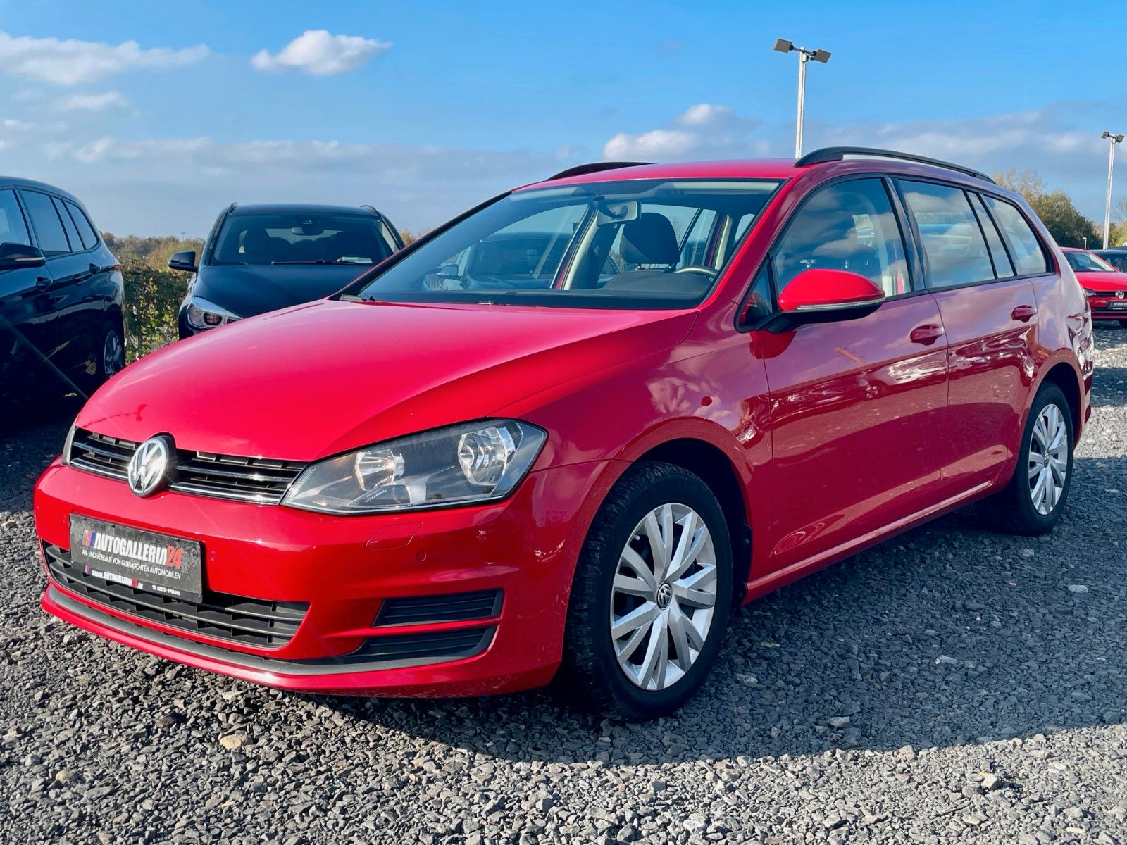 Fahrzeugabbildung Volkswagen Golf VII 1.6 TDI Trendline BMT Navi Tempomat PDC