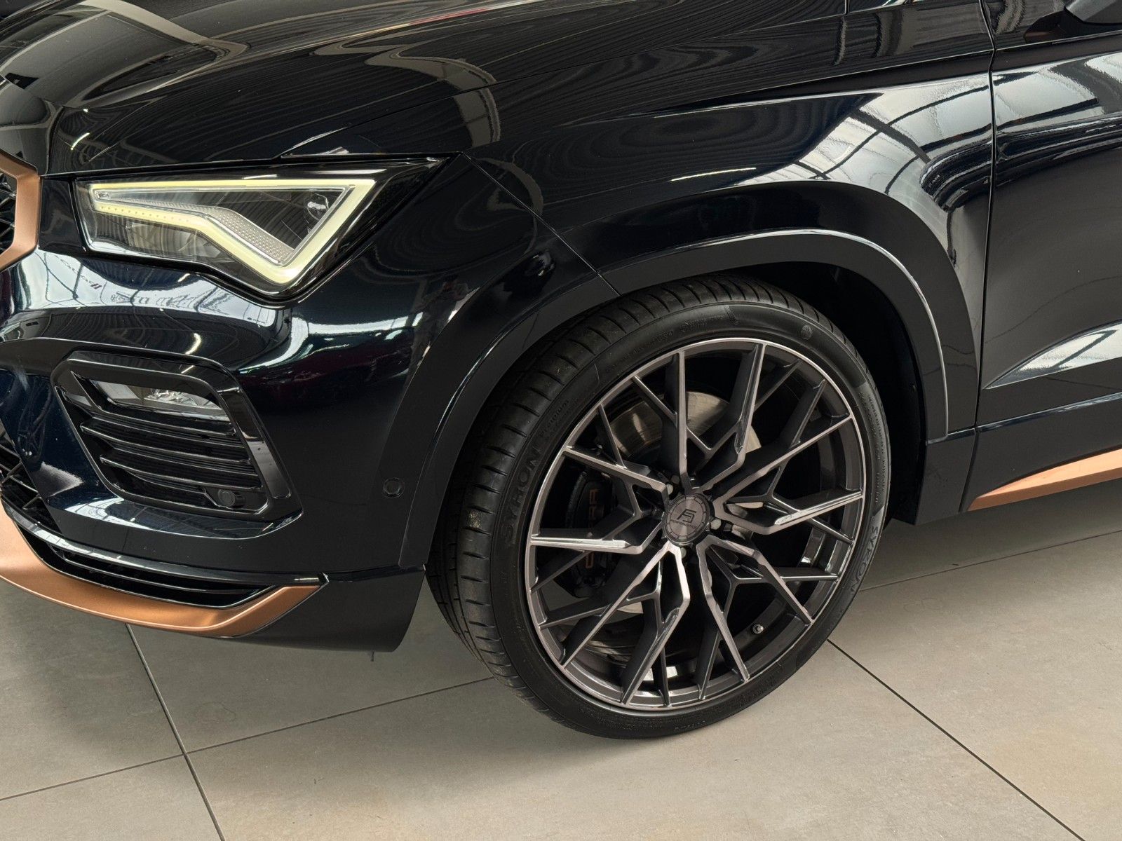 Fahrzeugabbildung CUPRA Ateca 2.0 TSI 4Drive  "CarGarantie bis 07/2029"