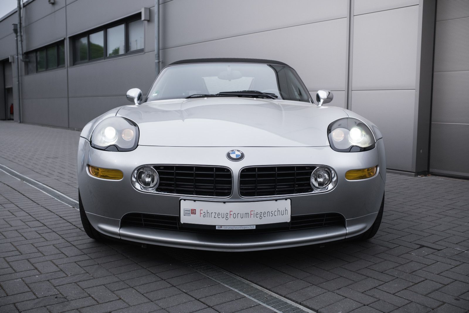 Fahrzeugabbildung BMW Z8 4.9 Roadster - 1. Hand - dt. Erstauslieferung