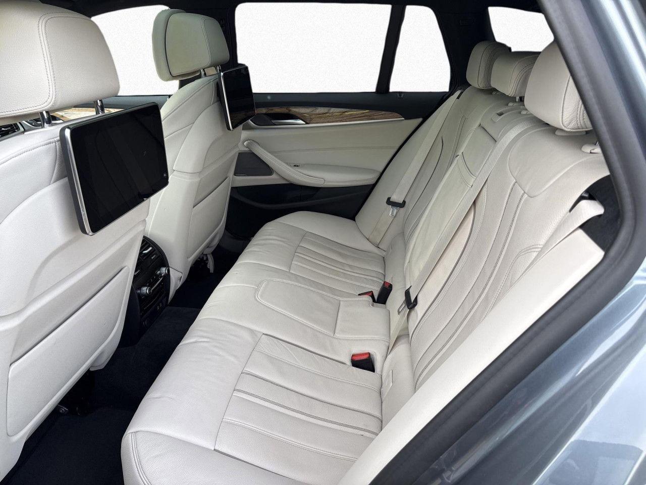 BMW 530e T M SPORT LivePr,FondEnt,Laser,AHK,Pano,H/K