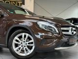 Mercedes-Benz GLA 200 GLA/LED/Teilleder/Cam/Navi/BT/ - : Braun, Allwetterreifen