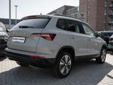 Skoda KAROQ AMBITION 2.0 TDI DSG 4X4 Kam. Navi Virtual - Skoda Karoq Gebrauchtwagen