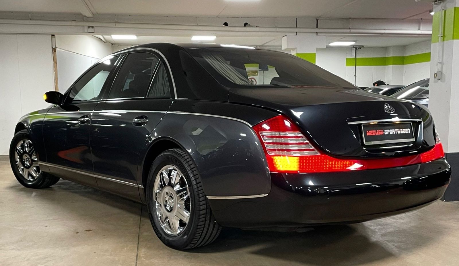 Fahrzeugabbildung Maybach MAYBACH 57 DUOTONE FIRSTCLASS FOND TV FULLOPTION