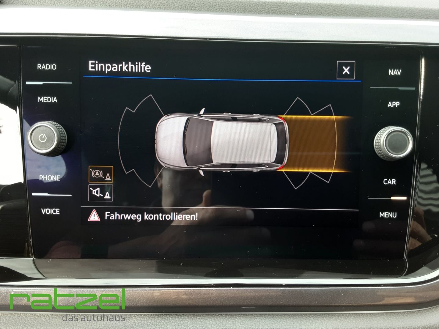 Fahrzeugabbildung Volkswagen Polo VI Highline 1.5 TSI DSG Highline AHK ACC PD