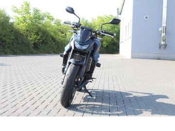 Honda CB750 Hornet e-Clutch *inkl. Zubehör