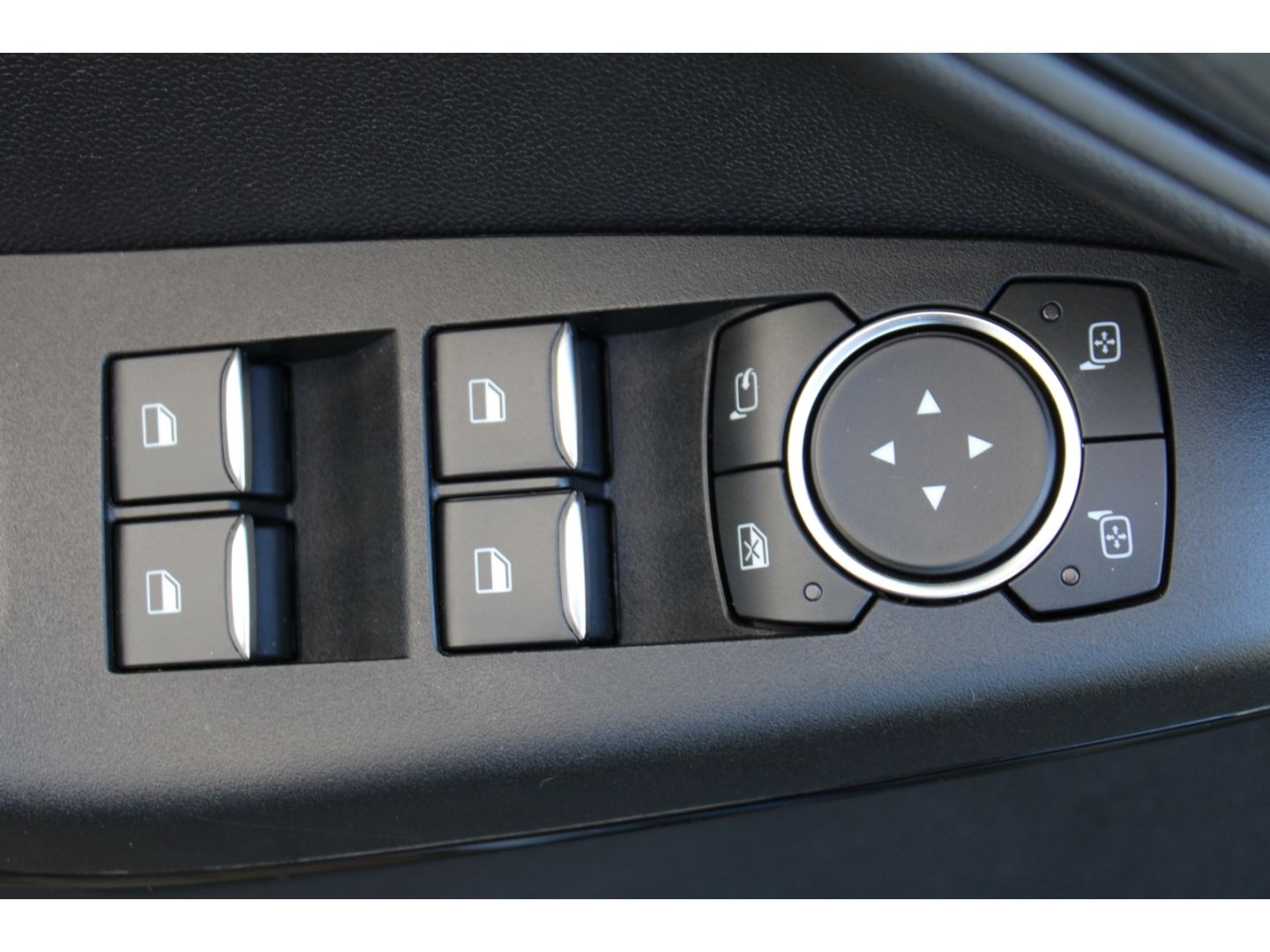 Fahrzeugabbildung Ford Fiesta Cool & Connect AppLink GRA PDC Winter-P.