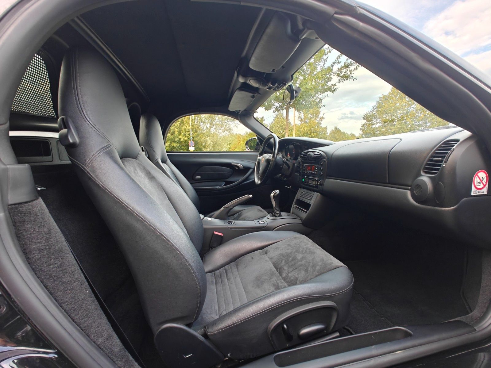 Fahrzeugabbildung Porsche Boxster 986 2.7 Cabrio - WENIG KM, HU NEU! -