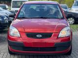 Kia Rio 1.4 Attract 97PS Servolenkung 1.Hand TÜV NEU - Kia Rio: Kleinwagen