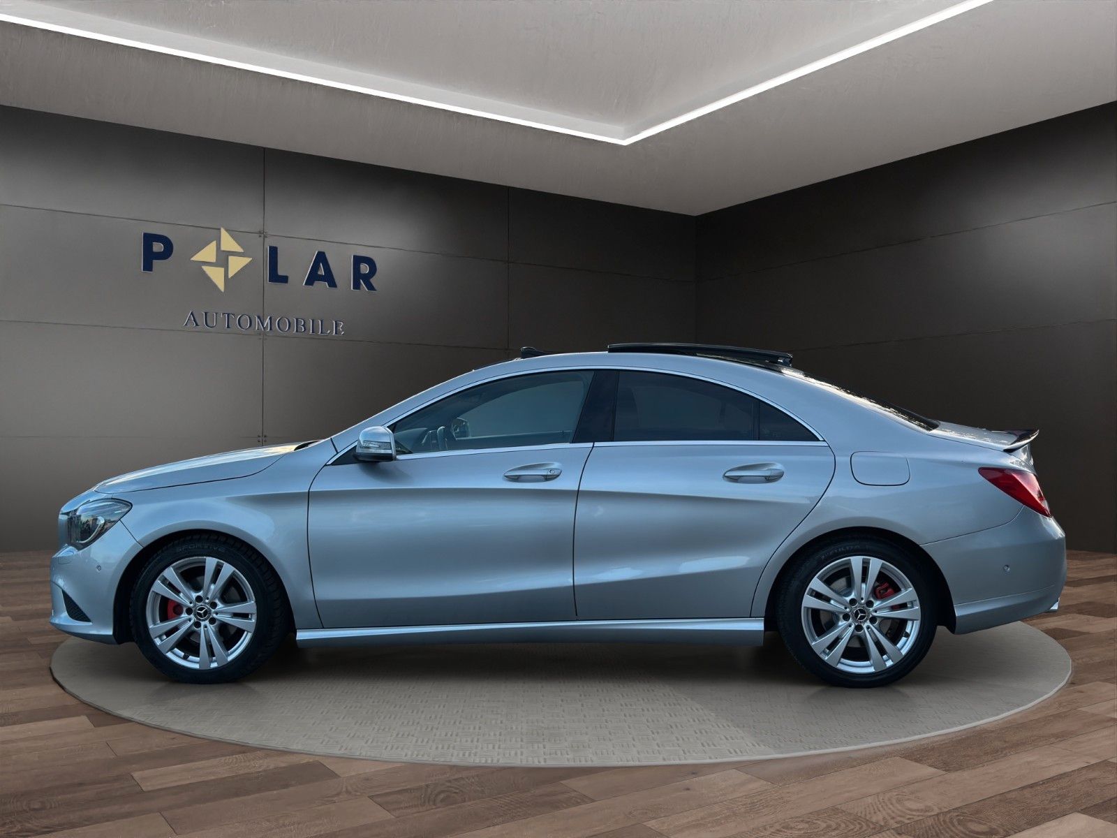 Fahrzeugabbildung Mercedes-Benz CLA 180 *Pano*Automatik*Bi-Xen*Navi*Sitzheizung