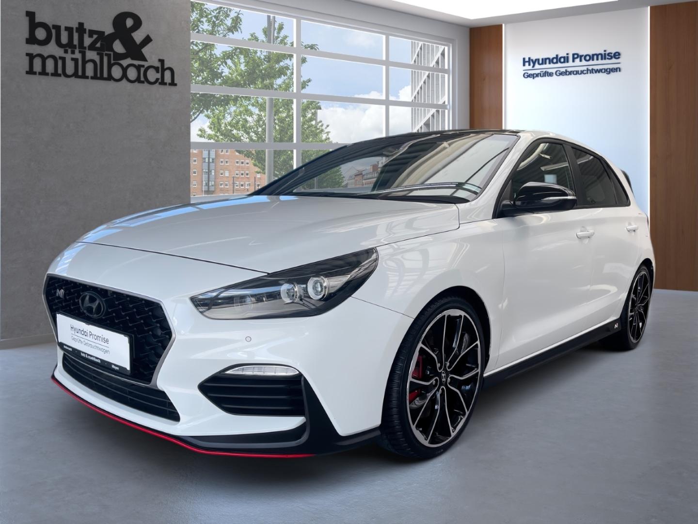 Hyundai i30 N Performance (MJ19) Navigationspaket. Komfo